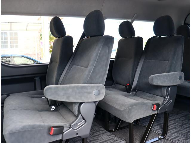 ハイエースワゴン ＧＬ　登録済未使用車　デジタルインナーミラー　パノラミックビューモニター　Ｔコネクトナビ　ＥＴＣ２．０　ＬＥＤ　プリクラッシュセーフティ　イージークローザー付き電動スライド　フロアマット　ドアバイザー（51枚目）