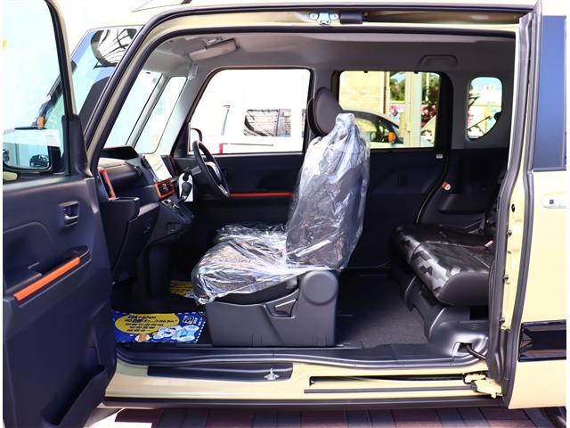 タント ファンクロスターボリミテッド 禁煙車 記録簿 登録/届出済未使用車 衝突被害軽減システム ナビ&TV 両側電動スライド(8枚目)