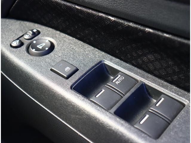 N-WGNカスタム G・ターボパッケージ CTBA 純正メモリーナビ フルセグTV バックカメラ ブルートゥース クルコン ETC スマートキー USB 15AW パドルシフト オートエアコン HID オートライト ハーフレザー サイドSRS(31枚目)