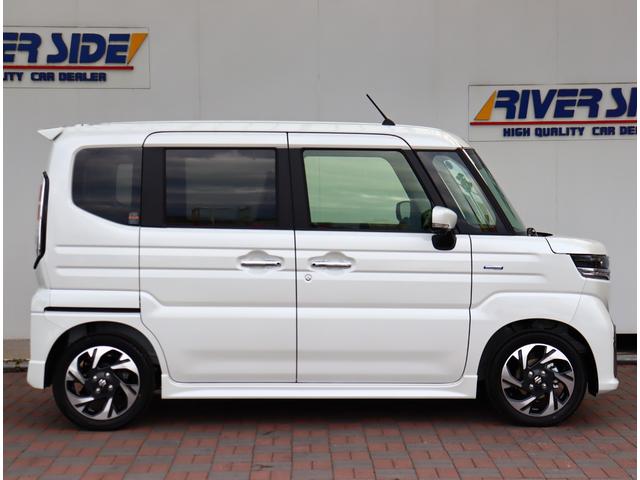 スペーシアカスタム ハイブリッドXSターボ 届出済未使用車 全方位カメラ付ナビ フルセグ HUD アダプティブクルーズ スズキセーフティサポート リアサーキュレーター 両電動スライド シートヒーター ステアリングヒーター パドルシフト 禁煙車(5枚目)