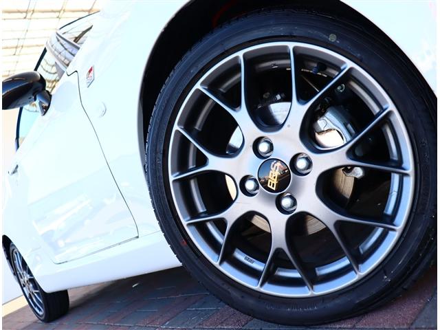 コペン ＧＲ　スポーツ　記録簿　アイドリングストップ　レカロシート　ＢＢＳアルミ　スマートキー　電動オープン（11枚目）