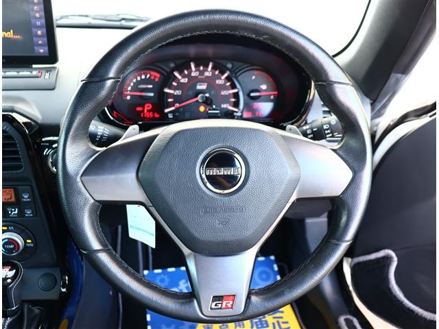 コペン ＧＲ　スポーツ　記録簿　アイドリングストップ　レカロシート　ＢＢＳアルミ　スマートキー　電動オープン（16枚目）