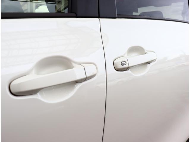 シエンタ ハイブリッドＸ　記録簿　バックカメラ　ナビ＆ＴＶ　電動スライドドア（17枚目）