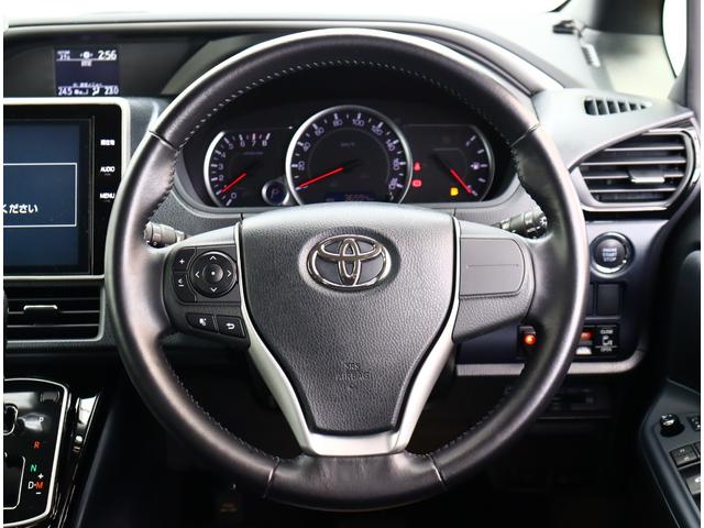 ヴォクシー ＺＳ　煌ＩＩ　純正１０型ナビ　１２型後席フリップダウンモニター　トヨタセーフティセンス　フルセグＴＶ　バックカメラ　ブルートゥース　両側パワースライド　ＬＥＤライト　スマートキー　オートエアコン　ＥＴＣ　ＨＤＭＩ（13枚目）