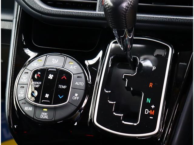 ヴォクシー ＺＳ　煌ＩＩ　純正１０型ナビ　１２型後席フリップダウンモニター　トヨタセーフティセンス　フルセグＴＶ　バックカメラ　ブルートゥース　両側パワースライド　ＬＥＤライト　スマートキー　オートエアコン　ＥＴＣ　ＨＤＭＩ（22枚目）