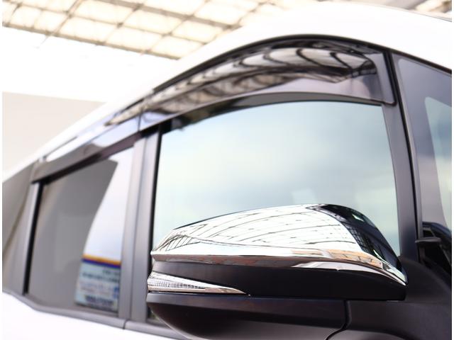 ヴォクシー ＺＳ　煌ＩＩ　純正１０型ナビ　１２型後席フリップダウンモニター　トヨタセーフティセンス　フルセグＴＶ　バックカメラ　ブルートゥース　両側パワースライド　ＬＥＤライト　スマートキー　オートエアコン　ＥＴＣ　ＨＤＭＩ（38枚目）