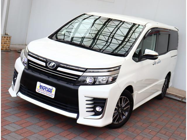 ヴォクシー ＺＳ　煌ＩＩ　純正１０型ナビ　１２型後席フリップダウンモニター　トヨタセーフティセンス　フルセグＴＶ　バックカメラ　ブルートゥース　両側パワースライド　ＬＥＤライト　スマートキー　オートエアコン　ＥＴＣ　ＨＤＭＩ（44枚目）