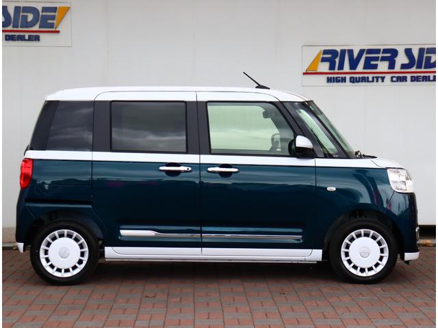 ムーヴキャンバス ストライプスＧ　届出済未使用車　オプションカラー　両側パワースライド　ホットカップホルダー　コーナーセンサー　スマートアシスト　誤発進抑制機能　対歩行者衝突回避支援ブレーキ　ＬＥＤライト　シートヒーター　スマートキー（5枚目）
