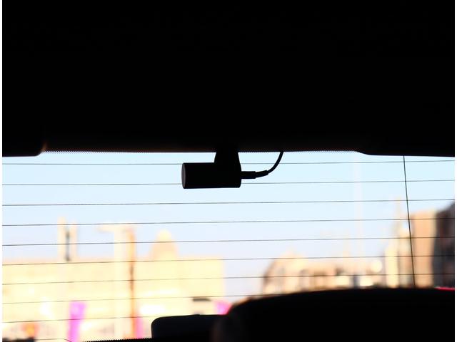 ３００８ ＧＴ　ブルーＨＤｉ　レザーパッケージ　サンルーフ　全方位カメラ　スマホ連携ディスプレイ　ブレーキサポート　ＢＳＭ　シートヒーター　メモリー付電動シート　ＬＥＤ　１８ＡＷ　ＥＴＣ　電動リアゲート　ドライブレコーダー（16枚目）