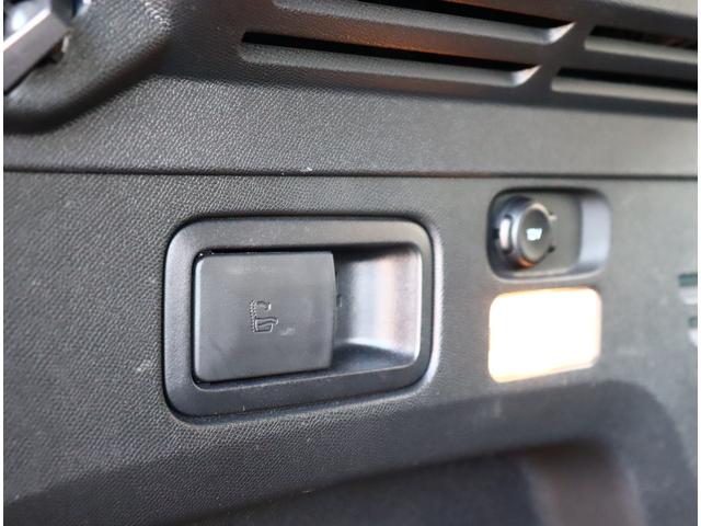 ３００８ ＧＴ　ブルーＨＤｉ　レザーパッケージ　サンルーフ　全方位カメラ　スマホ連携ディスプレイ　ブレーキサポート　ＢＳＭ　シートヒーター　メモリー付電動シート　ＬＥＤ　１８ＡＷ　ＥＴＣ　電動リアゲート　ドライブレコーダー（48枚目）