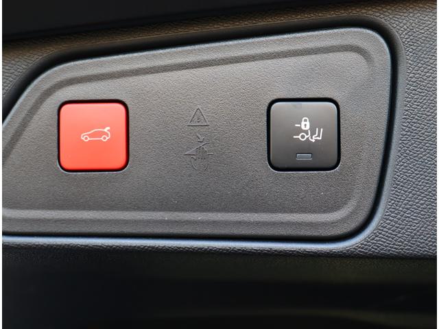 ３００８ ＧＴ　ブルーＨＤｉ　レザーパッケージ　サンルーフ　全方位カメラ　スマホ連携ディスプレイ　ブレーキサポート　ＢＳＭ　シートヒーター　メモリー付電動シート　ＬＥＤ　１８ＡＷ　ＥＴＣ　電動リアゲート　ドライブレコーダー（52枚目）