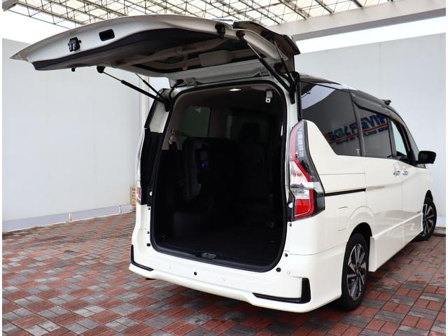 NISSAN SERENA E-POWER HIGHWAY STAR V