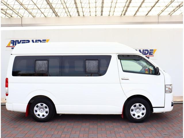 ハイエースバン ロングDX GLパッケージ キャンピング FOCS Dsコンパクト フジカーズ製 ナビTVバックカメラ ETC2.0 前後ドラレコ フリップダウンモニター 冷蔵庫 ベットキット 電子レンジ シンク 給排水タンク FFヒーター(5枚目)