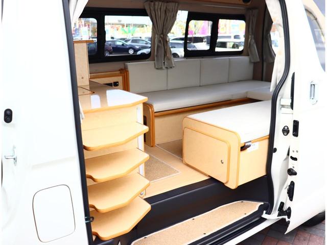 ハイエースバン ロングDX GLパッケージ キャンピング FOCS Dsコンパクト フジカーズ製 ナビTVバックカメラ ETC2.0 前後ドラレコ フリップダウンモニター 冷蔵庫 ベットキット 電子レンジ シンク 給排水タンク FFヒーター(30枚目)