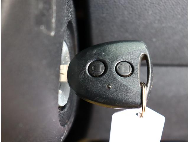 ハイゼットカーゴ クルーズＳＡＩＩＩ　ビジネスパック　ＥＴＣ　キーレス　衝突軽減ブレーキ　オートハイビーム　クリアランスソナー　オーバーヘッドコンソール　ＬＥＤヘッド　社外アルミ（21枚目）