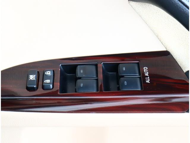 全車・入庫時に主要機関を含め点検チェック後、在庫としてご案内させて頂いておりますので、安心のお車選びをしていただけます。