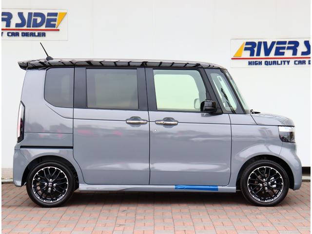 Ｎ－ＢＯＸカスタム ターボコーディネートスタイル　届出済未使用車　９インチホンダコネクトナビ　フルセグＴＶ　ＤＶＤ再生　専用シート　シートヒーター　本革巻ステアリング　バックカメラ　カープレイ対応　コーナーセンサー　踏み間違い軽減　レーダークルーズ（5枚目）