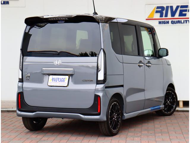 Ｎ－ＢＯＸカスタム ターボコーディネートスタイル　届出済未使用車　９インチホンダコネクトナビ　フルセグＴＶ　ＤＶＤ再生　専用シート　シートヒーター　本革巻ステアリング　バックカメラ　カープレイ対応　コーナーセンサー　踏み間違い軽減　レーダークルーズ（6枚目）