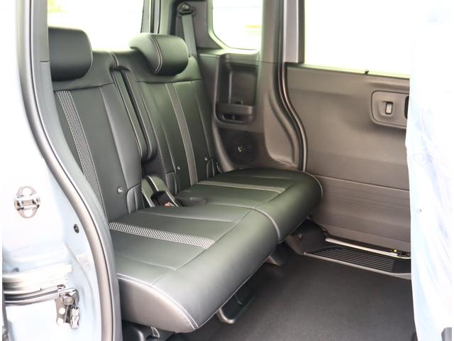 Ｎ－ＢＯＸカスタム ターボコーディネートスタイル　届出済未使用車　９インチホンダコネクトナビ　フルセグＴＶ　ＤＶＤ再生　専用シート　シートヒーター　本革巻ステアリング　バックカメラ　カープレイ対応　コーナーセンサー　踏み間違い軽減　レーダークルーズ（9枚目）