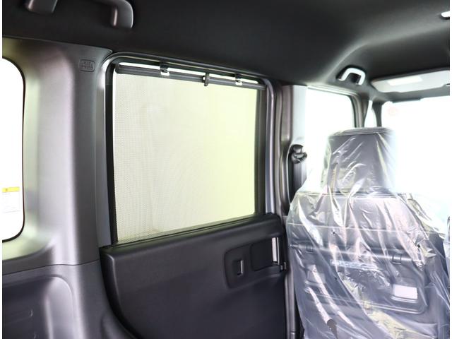 Ｎ－ＢＯＸカスタム ターボコーディネートスタイル　届出済未使用車　９インチホンダコネクトナビ　フルセグＴＶ　ＤＶＤ再生　専用シート　シートヒーター　本革巻ステアリング　バックカメラ　カープレイ対応　コーナーセンサー　踏み間違い軽減　レーダークルーズ（10枚目）