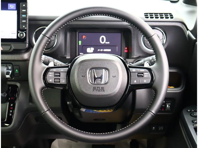 Ｎ－ＢＯＸカスタム ターボコーディネートスタイル　届出済未使用車　９インチホンダコネクトナビ　フルセグＴＶ　ＤＶＤ再生　専用シート　シートヒーター　本革巻ステアリング　バックカメラ　カープレイ対応　コーナーセンサー　踏み間違い軽減　レーダークルーズ（16枚目）