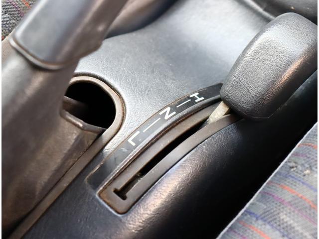 ハイゼットトラック EXT 全塗装済み 3方開き 4WD エアコン CDステレオ(12枚目)