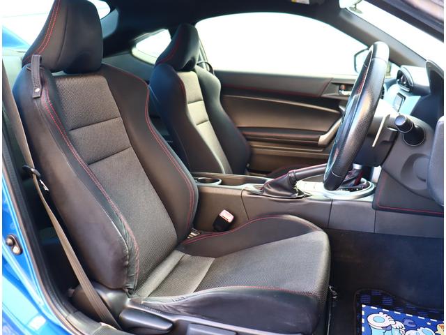 ＢＲＺ Ｓ　柿本改マフラー　メモリナビフルセグ　バックカメラ　ＥＴＣ　パドルシフト　スマートキー　ＨＩＤライト　外１７アルミ　大型リアポイラー　ＷＲブルー　水平対応エンジン（9枚目）