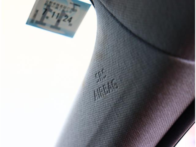 プリウス Ｓツーリングセレクション　モデリスタフルエアロ　純正９型ナビフルセグ　バックガイドモニター　ＥＴＣ　スマートキー　１７アルミ　シートヒーター　セーフティセンス　衝突軽減ブレーキ　ＡＣＣ　ＬＤＡ　ＡＨＢ　ＬＥＤ（18枚目）