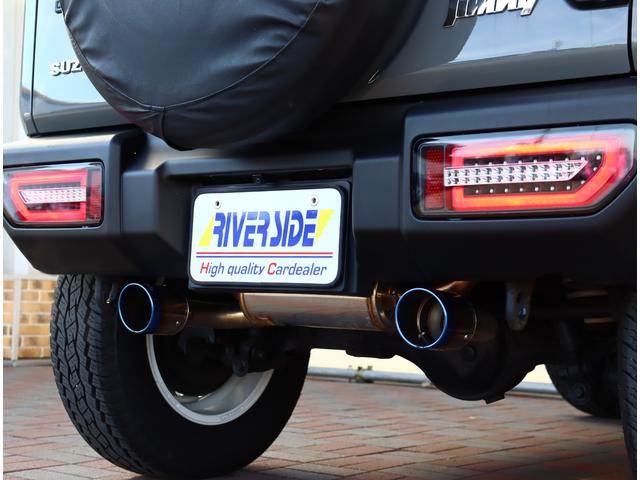 ジムニー 　シーエルリンクパーツ　フロントグリル　１インチアップサス　１６ＡＷ　シートカバー　ロッソモデロマフラー　社外テールランプ　８インチナビ　バックカメラ　ＥＴＣ　フルセグＴＶ　リアスピーカー　前後ドラレコ（15枚目）