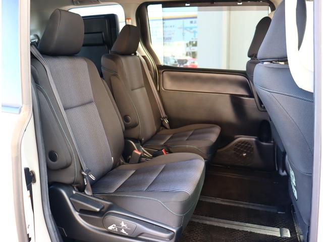 ヴォクシー ZS 煌 アルパイン10インチナビ フリップダウンモニター フルセグTV バックカメラ ETC 両側パワースライドドア メッキパーツ LEDライト サンシェード ドアバイザー 2列目ロングスライドシート(9枚目)