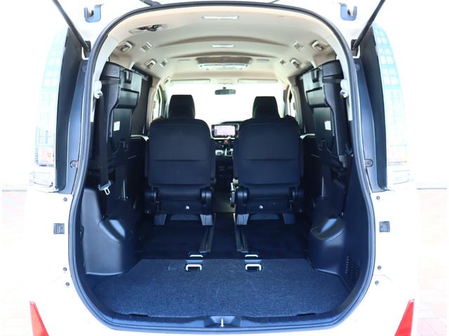 ヴォクシー ZS 煌 アルパイン10インチナビ フリップダウンモニター フルセグTV バックカメラ ETC 両側パワースライドドア メッキパーツ LEDライト サンシェード ドアバイザー 2列目ロングスライドシート(32枚目)