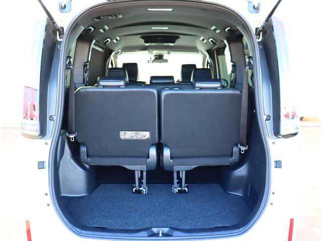 エスクァイア Ｇｉ　８人乗　モデリスタフルエアロ　１０型ナビフルセグバックカメラ　１２．１フリップダウンモニター　ＥＴＣ　前後ドラレコ　スマートキー　ＬＥＤヘッド　セーフティセンス　ＰＣＳ　シートヒーター　黒合皮シート（11枚目）