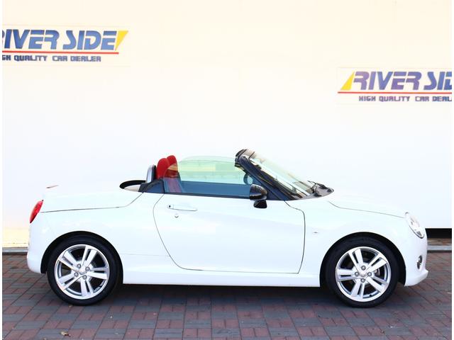 コペン セロ　ヒーター付き赤シート　電動オープン　ディスプレイオーディオ　ＣＤ　ＤＶＤ再生　バックカメラ　スマートキー　スポーツモードオートマ　ＬＥＤヘッド（5枚目）