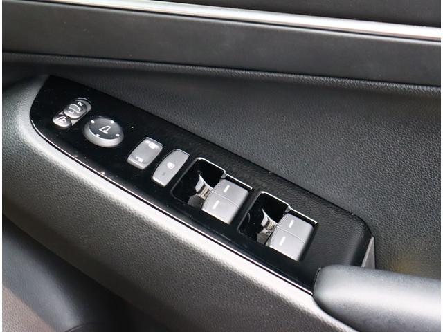 ヴェゼル ｅ：ＨＥＶ　Ｚ　ホンダコネクトナビ　フルセグ　バックモニター　ＥＴＣ　前後ドラレコ　ハーフレザー　シートヒーター　ＬＥＤライト　パワーゲート　ホンダセンシング　ＰＣＳ　ＡＣＣ　ＬＫＡＳ　コーナーセンサー　ＵＳＢ（42枚目）