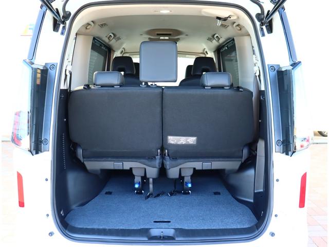 セレナ ｅ－パワー　ルキシオン　フロントスポイラー　プロパイロット２．０　フリップダウンモニター純正ナビフルセグ全方位　デジタルインナーミラー　ＨＵＤ　合皮シート　ＢＳＭ　アルミ　ＥＴＣハンズフリースライドドア　ＬＬＥＤ　ｅペダル（54枚目）