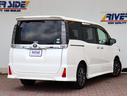 ヴォクシー ＺＳ　煌ＩＩ　純正１０型ナビ　１２型後席フリップダウンモニター　トヨタセーフティセンス　フルセグＴＶ　バックカメラ　ブルートゥース　両側パワースライド　ＬＥＤライト　スマートキー　オートエアコン　ＥＴＣ　ＨＤＭＩ（3枚目）