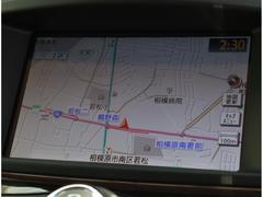 保証に関しましても、最長３年と新車１５年間まで継続出来る２年保証もご用意させて頂いております。お近くのディーラーや修理工場にて対応できますので、安心して御地元で乗っていただけると思います。 7