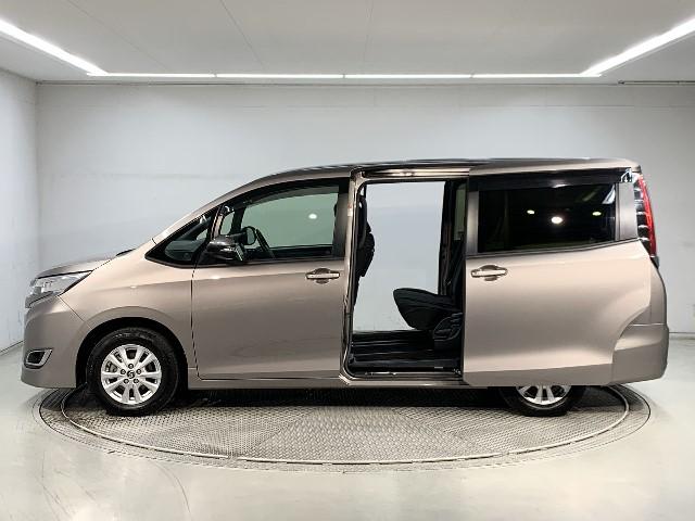 トヨタ ノア ｇ 大型フルセグナビｔｖ 後席モニター シートヒーター 両側自動ドア 衝突軽減ブレーキ ｄｖｄ再生 187 0万円 平成29年 17年 神奈川県 中古車 価格 Com
