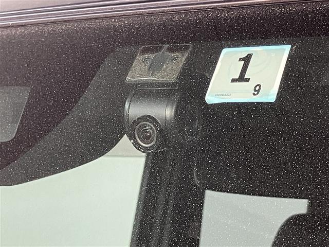 タント カスタムＲＳ　両側パワスライドドア　ＩＳＴＯＰ　地デジフルセグ　ＥＴＣ付き　クルーズコントロール　メモリーナビゲーション　ナビＴＶ　ＡＡＣ　ドライブレコーダー　ＬＥＤライト　ＤＶＤ　サイドエアバッグ　キーフリー（11枚目）