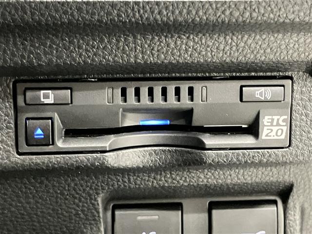 カローラクロス ハイブリッド Z AC100V電源 衝突軽減B 記録簿有 フルセグテレビ スマキ- ワンオーナ 半レザー Bモニター アクティブクルーズコントロール メモリナビ イモビ LED AC 運転席Pシート キーレス パワステ(10枚目)