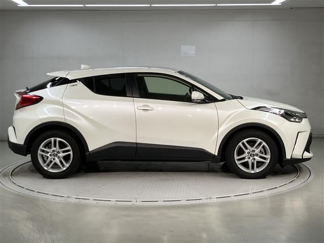 Ｃ－ＨＲ Ｓ－Ｔ　サイドエアバック　イモビライザー　バックモニター　ナビ　ＬＥＤヘッドライト　オートクルーズコントロール　ＥＴＣ車載器　エアバッグ　ドライブレコーダー　アルミホイール　横滑り防止装置　ＡＢＳ　キーレス（3枚目）