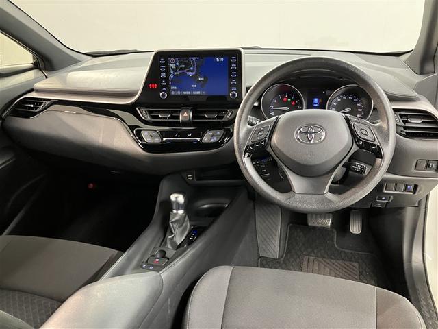 Ｃ－ＨＲ Ｓ－Ｔ　サイドエアバック　イモビライザー　バックモニター　ナビ　ＬＥＤヘッドライト　オートクルーズコントロール　ＥＴＣ車載器　エアバッグ　ドライブレコーダー　アルミホイール　横滑り防止装置　ＡＢＳ　キーレス（5枚目）