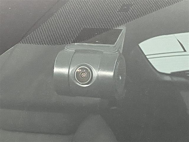 Ｃ－ＨＲ Ｓ－Ｔ　サイドエアバック　イモビライザー　バックモニター　ナビ　ＬＥＤヘッドライト　オートクルーズコントロール　ＥＴＣ車載器　エアバッグ　ドライブレコーダー　アルミホイール　横滑り防止装置　ＡＢＳ　キーレス（9枚目）