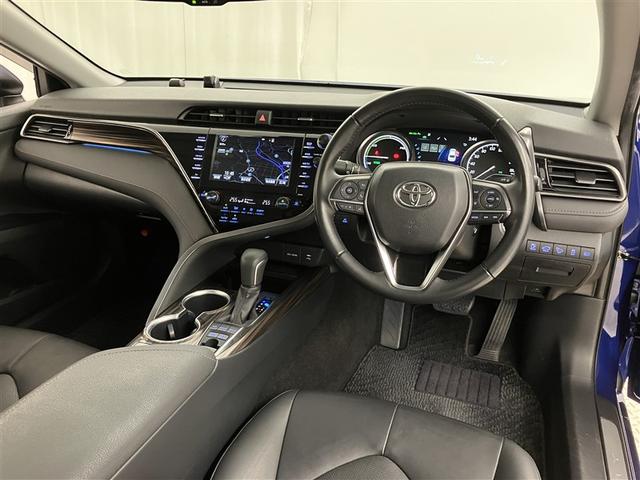 カムリ Ｇレザーパッケージ　衝突被害軽減　ＤＶＤプレーヤー　１００Ｖ電源　定期点検記録簿　ＬＥＤランプ　ナビＴＶ　横滑り防止　電動シート　地デジＴＶ　イモビライザー　エアバッグ　キーフリー　メモリ－ナビ　オートクルーズ　ＡＢＳ（5枚目）