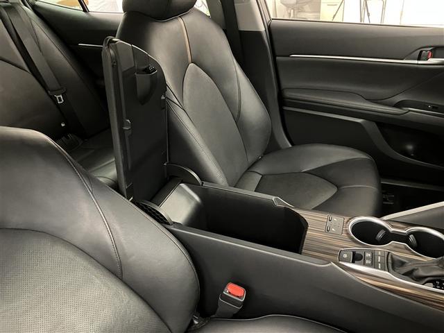 カムリ Ｇレザーパッケージ　衝突被害軽減　ＤＶＤプレーヤー　１００Ｖ電源　定期点検記録簿　ＬＥＤランプ　ナビＴＶ　横滑り防止　電動シート　地デジＴＶ　イモビライザー　エアバッグ　キーフリー　メモリ－ナビ　オートクルーズ　ＡＢＳ（24枚目）