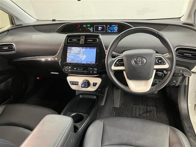 プリウス Sツーリングセレクション レーダーブレーキサポート フルオートエアコン デュアルエアバック バックモニタ- AW イモビ ESC パワーウインド スマキ- ETC車載器 サイドエアバック フルセグ地デジTV DVD再生可能(5枚目)