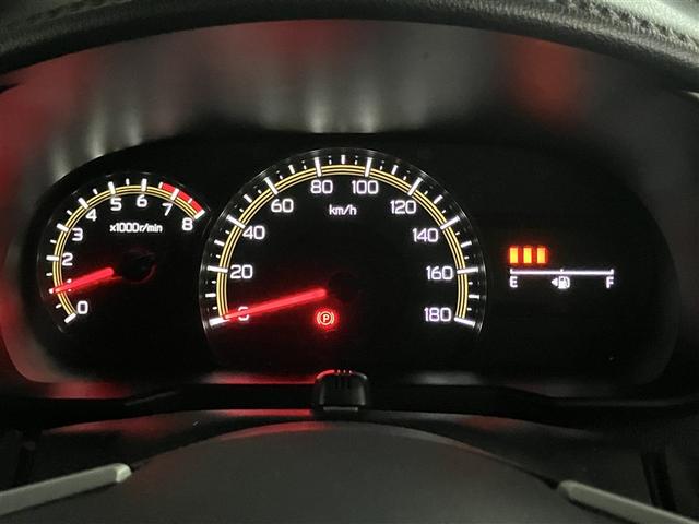 ルーミー G 追突軽減ブレーキ パワステ Aストップ LEDライト Rカメラ 記録簿付 横滑り防止システム ドライブレコーダー ウォークスルー エアバック セキュリティーアラーム パワーウィンドウ ナビ&TV(15枚目)