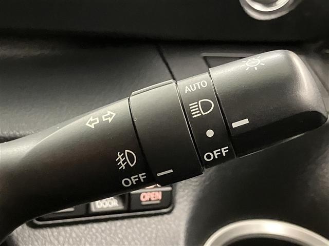 シエンタ ファンベースG バックモニタ- イモビ パワステ LEDライト アイスト デュアルエアバッグ 記録簿有 横滑り防止装置 エアバッグ ドライブレコーダー オートエアコン パワーウィンドウ ABS スマートキー ETC(17枚目)