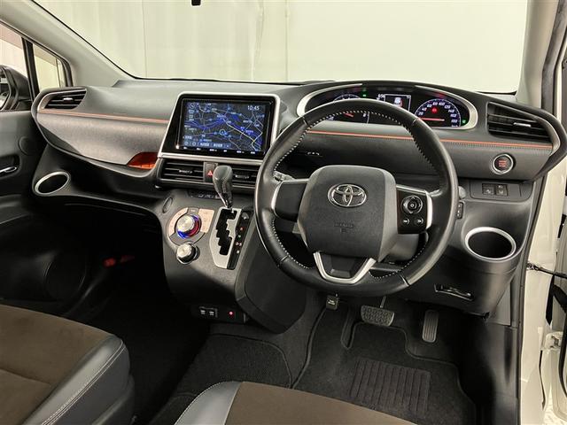 シエンタ Ｇ　クエロ　軽減ブレーキ　両側自動ドア　Ｉストップ　後カメラ　デュアルエアバック　パワーウィンドウ　フルオートエアコン　ＤＶＤ再生可　ウォークスルー　ＬＥＤヘッド　ナビ＆ＴＶ　スマキー　ＶＳＣ　３列　キーレス（5枚目）