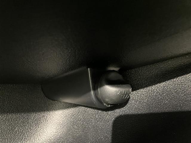 シエンタ Ｇ　クエロ　軽減ブレーキ　両側自動ドア　Ｉストップ　後カメラ　デュアルエアバック　パワーウィンドウ　フルオートエアコン　ＤＶＤ再生可　ウォークスルー　ＬＥＤヘッド　ナビ＆ＴＶ　スマキー　ＶＳＣ　３列　キーレス（27枚目）